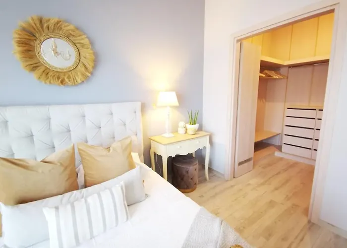 Stylish Close To Marina