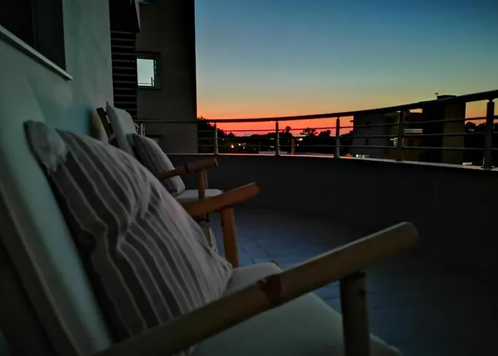 Stylish Close To Marina Apartment *