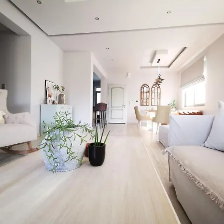 Stylish Close To Marina *