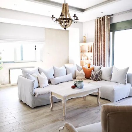 Stylish Close To Marina İstanköy