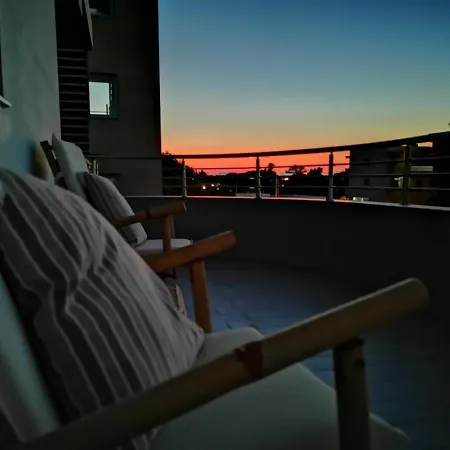 Stylish Close To Marina Apartment *