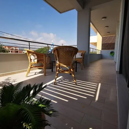 Stylish Close To Marina *