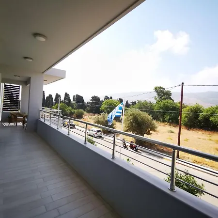 Stylish Close To Marina