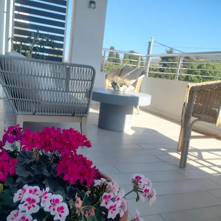 Stylish Close To Marina Apartament