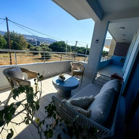 Stylish Close To Marina