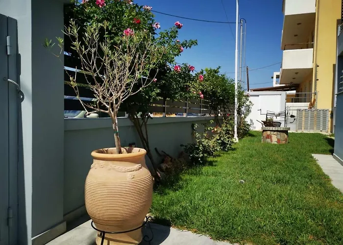 Апартаменты Stylish Close To Marina